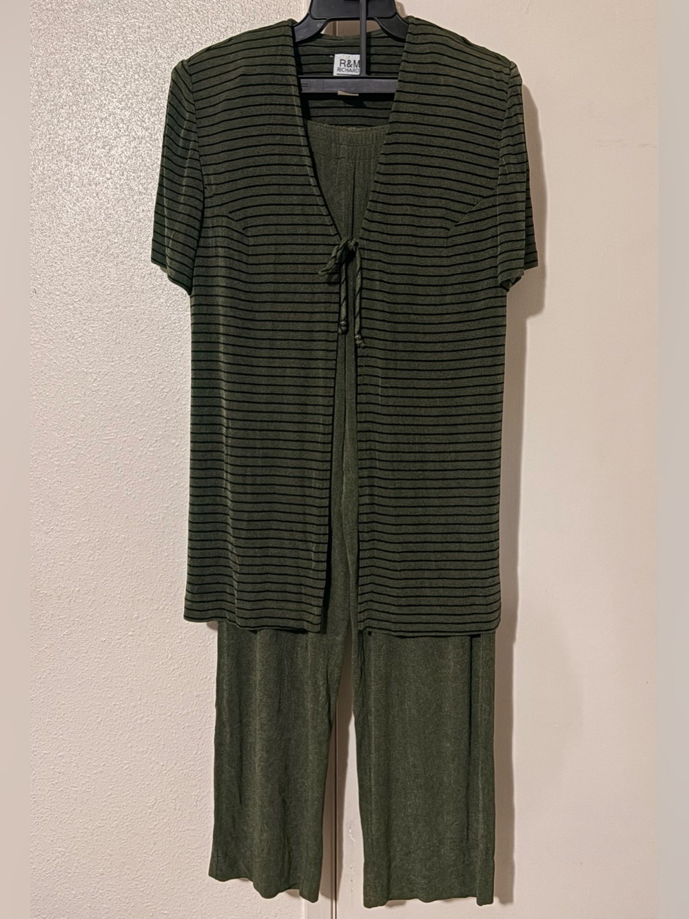 Vintage R&M Richards Olive Green Woman’s Set Size 10 - Shirt, Jacket & Pants